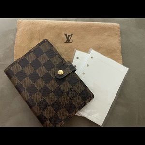 Louis Vuitton Passport/notes holder